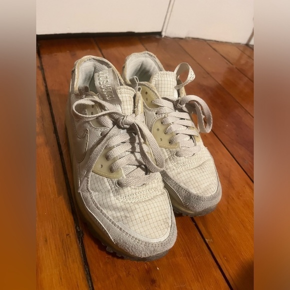 Women's Nike Air Max 90 Terrascape Size 7 - Picture 7 of 9